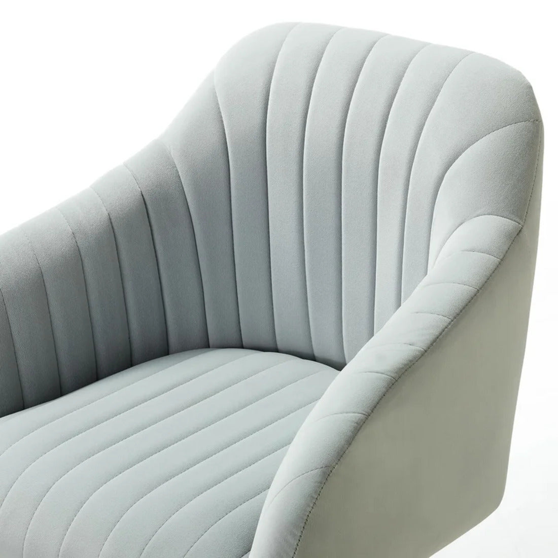 Refined Grey Tufted Velvet Armchair With Golden Legs